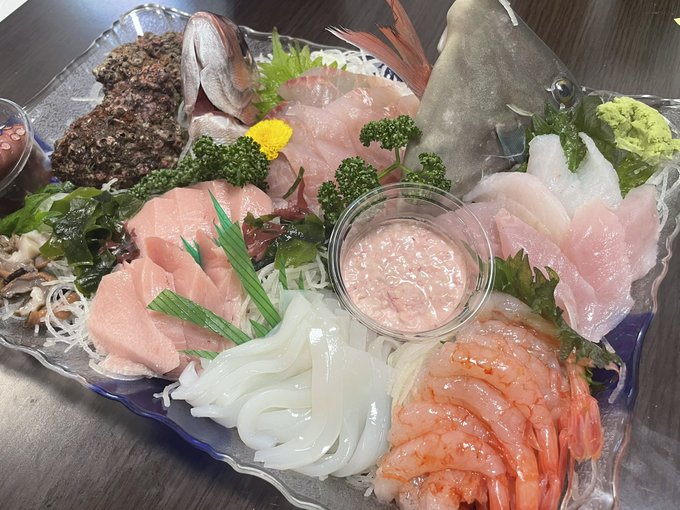 ふるさと納税、石川県七尾市さんの朝取れ海鮮来ました。
去年も入っていましたが、カワハギキモがとんでもなく美味…オススメです😌 