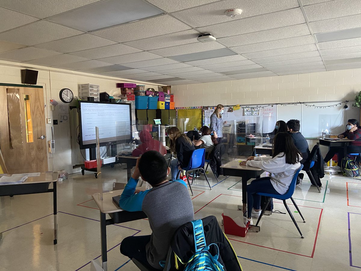 LJSprowls's tweet photo. @kjostrander is intentional about teaching vocabulary while explaining suffixes to students. She is pausing and having students evaluate how they are feeling about their learning through the lesson @GuilfordEle #DifferencemakersRISE https://t.co/Dk16iJRPan