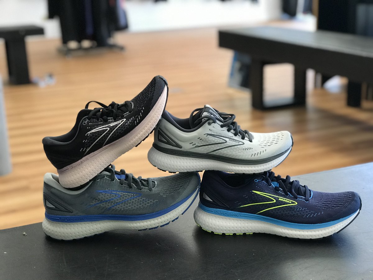 StrictlyRunnin6's tweet photo. If you haven't tried on the new Brooks Glycerin 19, you're missing out! This is an incredibly cushioned shoe to provide comfort for all of the miles! We are fully stocked with two different colors each for men and women!

Come see us today! We are here until 6! https://t.co/52utQbTeXC