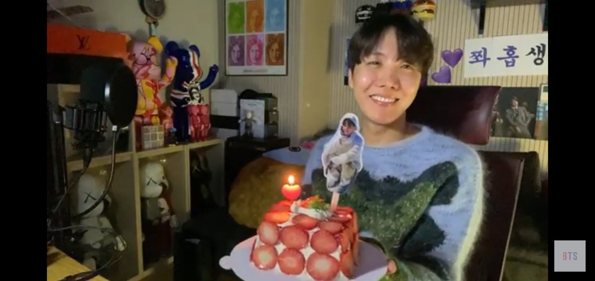 xoloveseokjin's tweet photo. #JHOPE #JhopeDay #HobiDay #greenforjhope #HopeNightPartyEC https://t.co/Bx3e5581nj