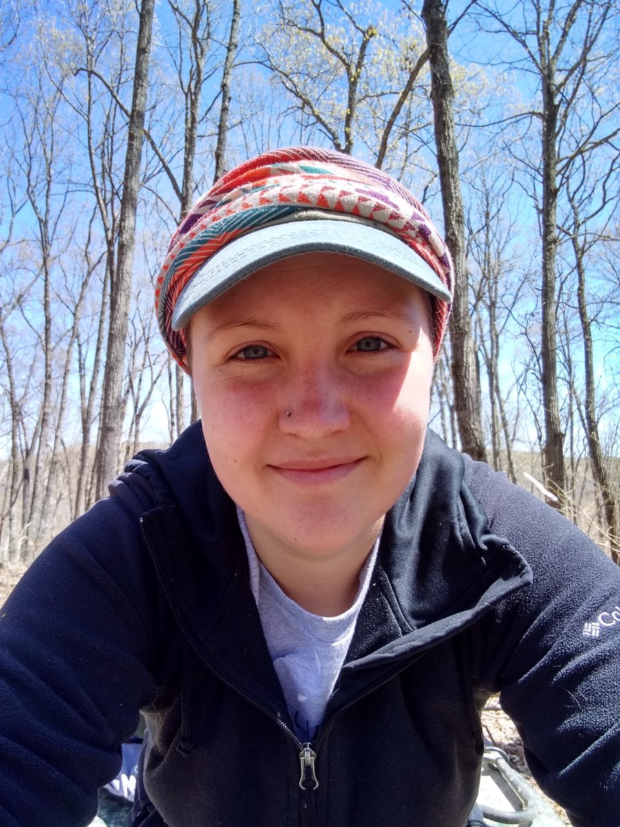It's hard to believe it's already been a year since I started as the HEE Field Coordinator! 2020 was a weird year to start a new job, so the fact that I enjoyed it so much tells me I found the right fit. Looking forward to wandering the forest for many years to come!