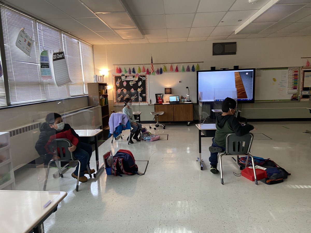 LJSprowls's tweet photo. Roles are reversed in @DLong_GUI class. Her students are teaching her how to wash her hands. How to writing at its best. These students are experts @GuilfordEle #DifferencemakersRISE https://t.co/ofkGjvKU30