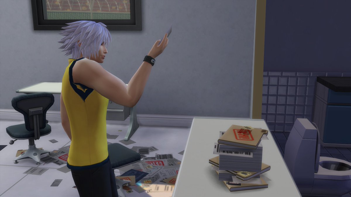 tatisakura's tweet photo. Eventually Sora and I made our way to the mysterious abandoned lab, but we quickly found the inner entrance blocked, so there was nothing left for us to do but find evidence around to hand over to the authorities in exchange for the access key. #soriku #ts4strangerville https://t.co/duiXCFihcN
