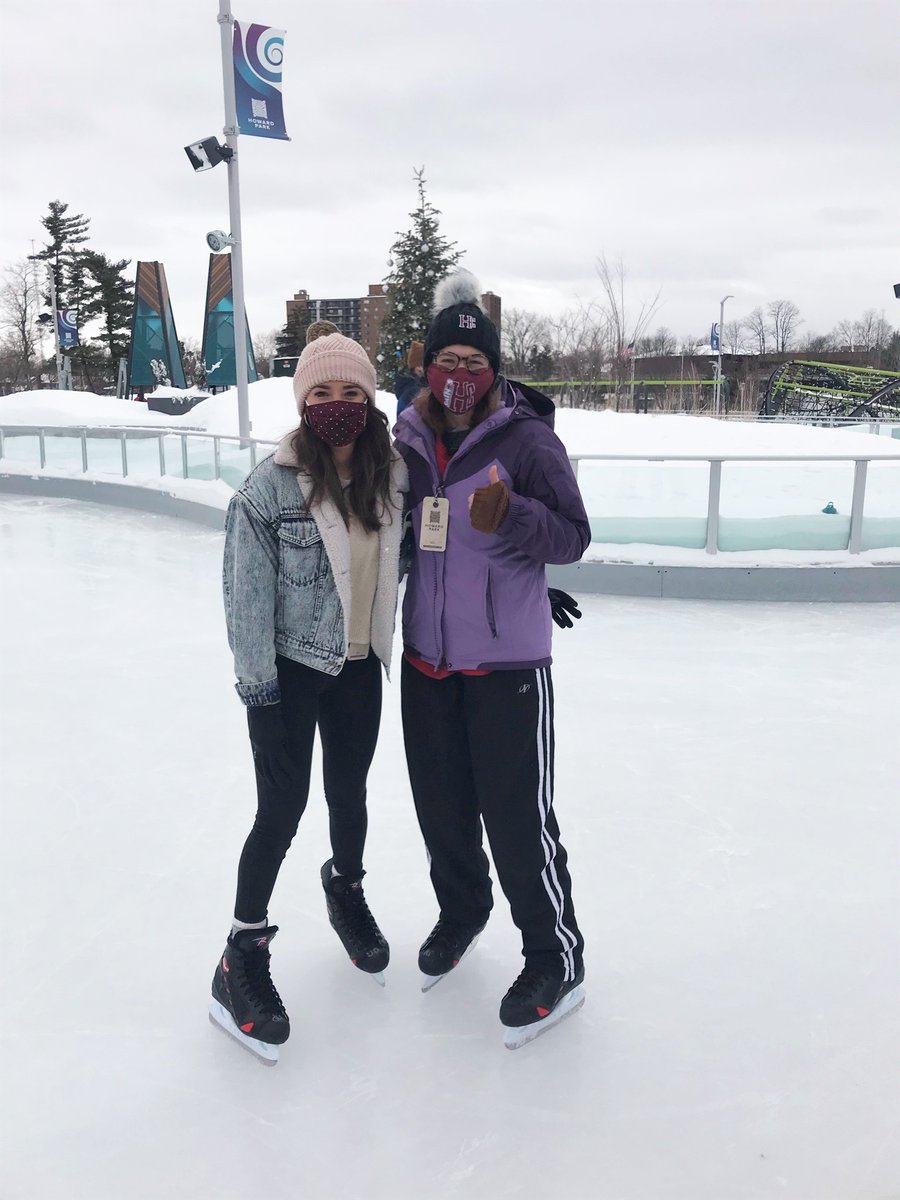 HolyCrossND's tweet photo. Holy Cross College students took a little break from the books to enjoy ice skating at Howard Park in downtown South Bend!
#winterfun
#saintsmaskup https://t.co/7AZi1r9qee