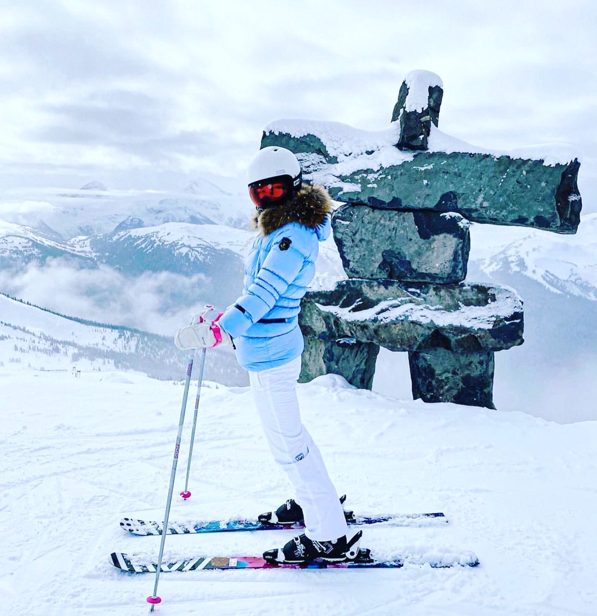 erbancorner's tweet photo. Open 11am-5pm Monday-Saturday, Sunday 12-4pm. #outerwear #playoutside #ski #snowboard #crosscountry #sledding #toboggan #tubing ❄️❄️❄️❄️❄️ https://t.co/oinxTrnMJS