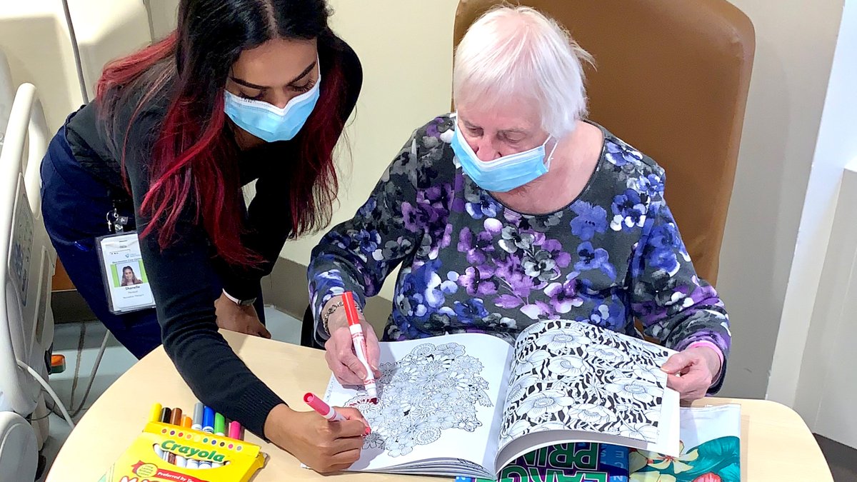 THP_foundation's tweet photo. In recognition of #TRMonth, Therapeutic Recreationists (TRs) at @THP_hospital were excited to deliver comfort kits to 800+ patients across all sites. 💝

TY to this team for going above and beyond to secure donations, and for all that you do to support patient recovery at THP. https://t.co/m1SxIT26ny
