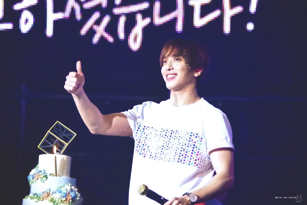 usa_usa_usacyan's tweet photo. #OneMoreFineDay #정용화 🎂👍2015.07.19 https://t.co/eCKlVBD1zA