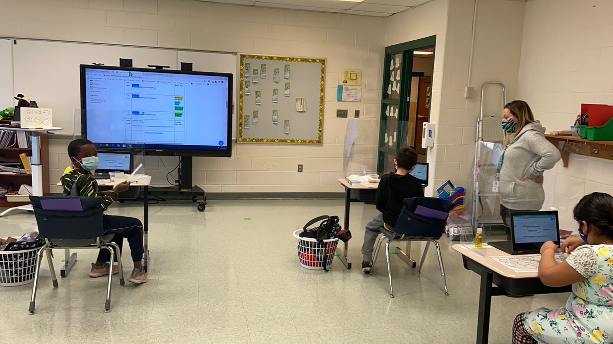 LJSprowls's tweet photo. Students in @SElbeze class are using beans as manipulatives for math. Students are busy solving division problems. @GuilfordEle #DifferencemakersRISE https://t.co/MMZkFRqslB