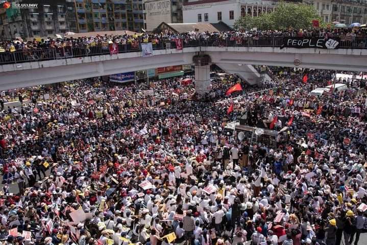 SevenFo23402253's tweet photo. Feb 17,2021 Yangon

#save_aungsansuukyi_government 
#Reject_the_Military_Coup 
#save_our_democracy 
#save_myanmar 
#hear_the_vioce_of_myanmar 
#fightForDemocray https://t.co/ZS27RyVdkH