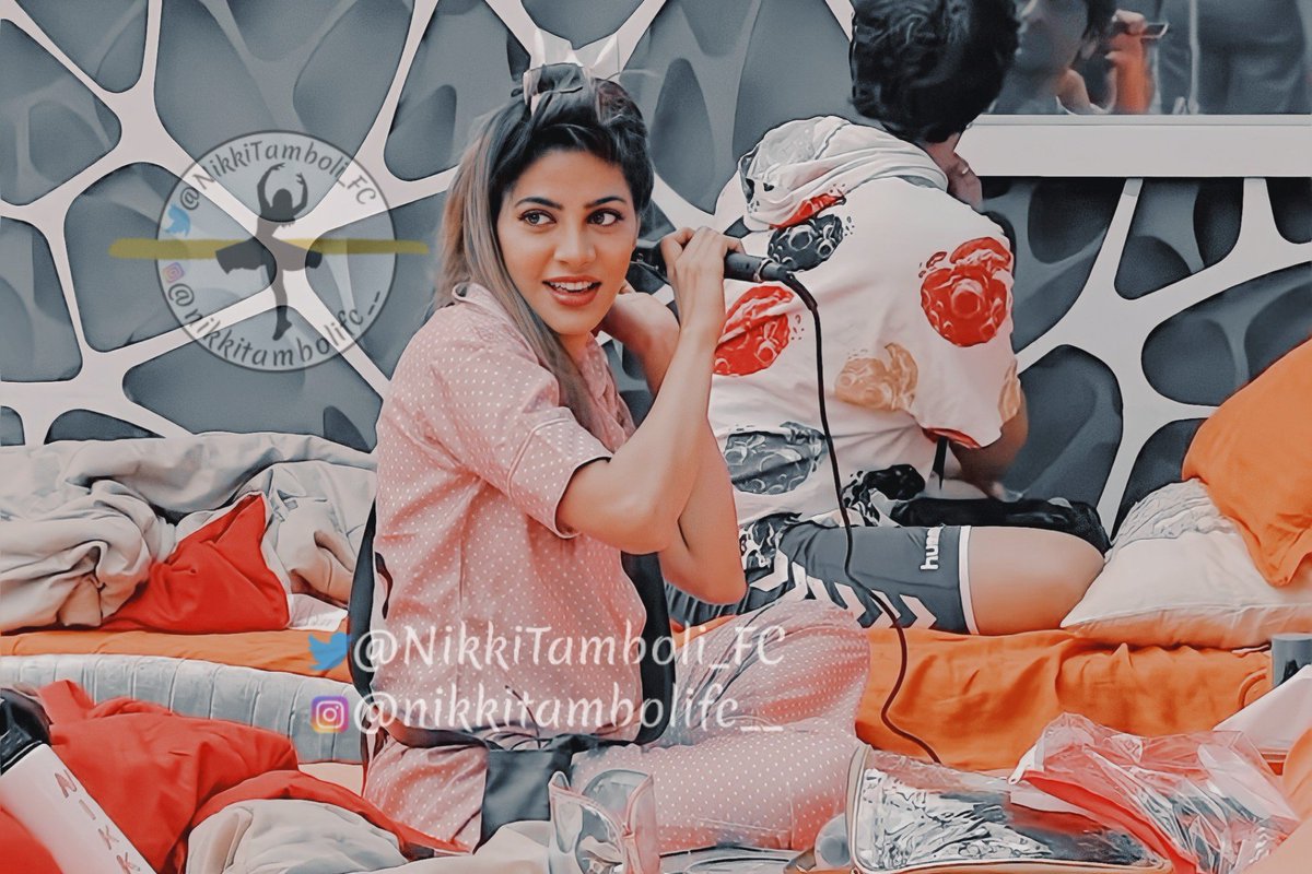 NikkiTamboli_FC's tweet photo. I hope everyone's confuse is gone now !!

And all of you are busy in voting for #NikkiTamboli ❤
 
You guys ve supported her throughout her journey, few more days left for finale. Please give your best and help her to reach finale, coz she deserves to win 🙏🏻❤

#BB14 #BiggBoss14 https://t.co/4KoVvSKc2w