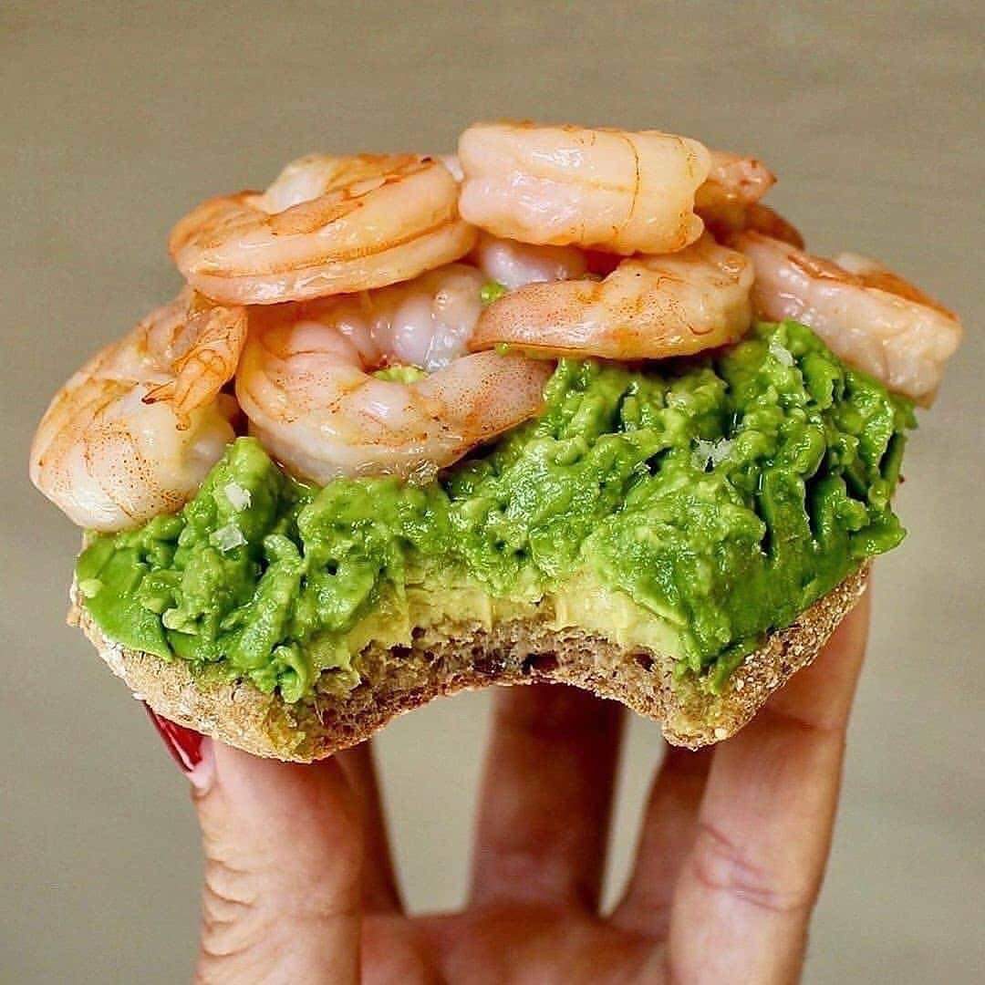 NutriologoGiron's tweet photo. Ideas con pan y aguacate https://t.co/X1o04Govi9