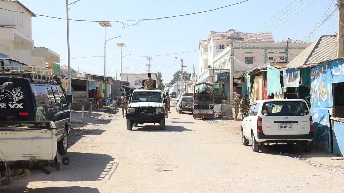 PSFForces's tweet photo. An operation by the PSF in Bosaso has succeeded in preventing Al-Shabab bombings in Bosaso, with the PSF receiving reports of terrorists activities and seizing explosive devices that are dispersed to harm civilians and security forces. https://t.co/8dyvaTASA9