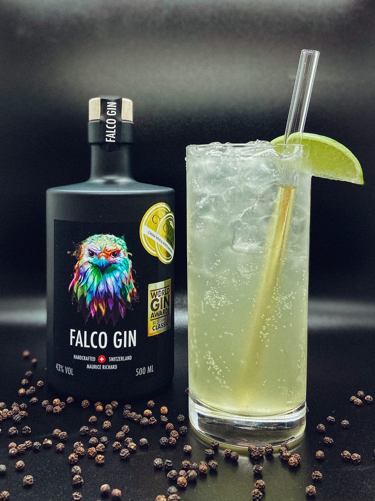 Wie wäre es mit einem Soho Sling, um den Mittwoch und die halb-geschaffte Woche zu feiern? 🍸

Das Rezept findest du auf unserem Blog: falcogin.com/de/blog/reserv…

#gin #cocktails #cocktail #drinks #mixology #ginlovers #drink #spirits #swiss #premium #handcrafted
