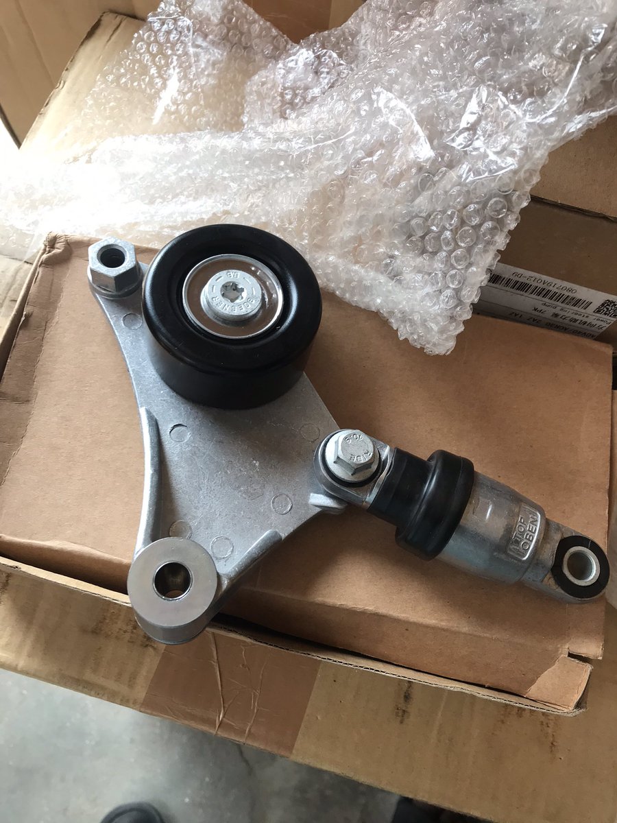 DesaintGlobal1's tweet photo. Complete belt Adjuster Camry 2.4 2AZ 2.7 Camry available https://t.co/zFnK2cAE2s