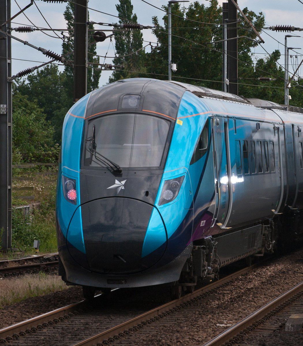  @TPExpressTrains and a kingfisher.