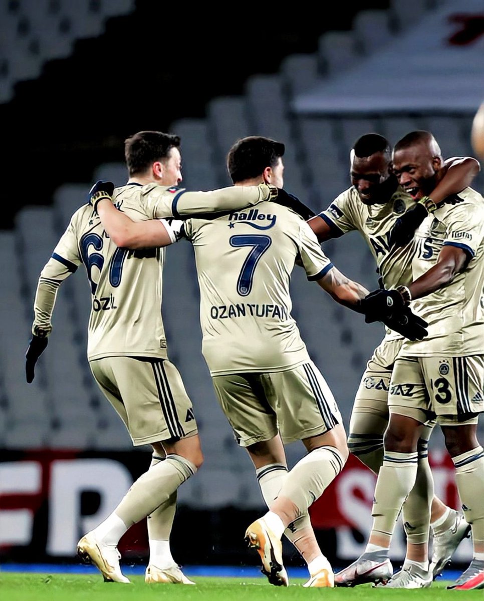 O zaman haydi herkes yüklensin! 

İNANIYORUZ BİZ BU YOLA.. 

#YolunSonuŞampiyonluk