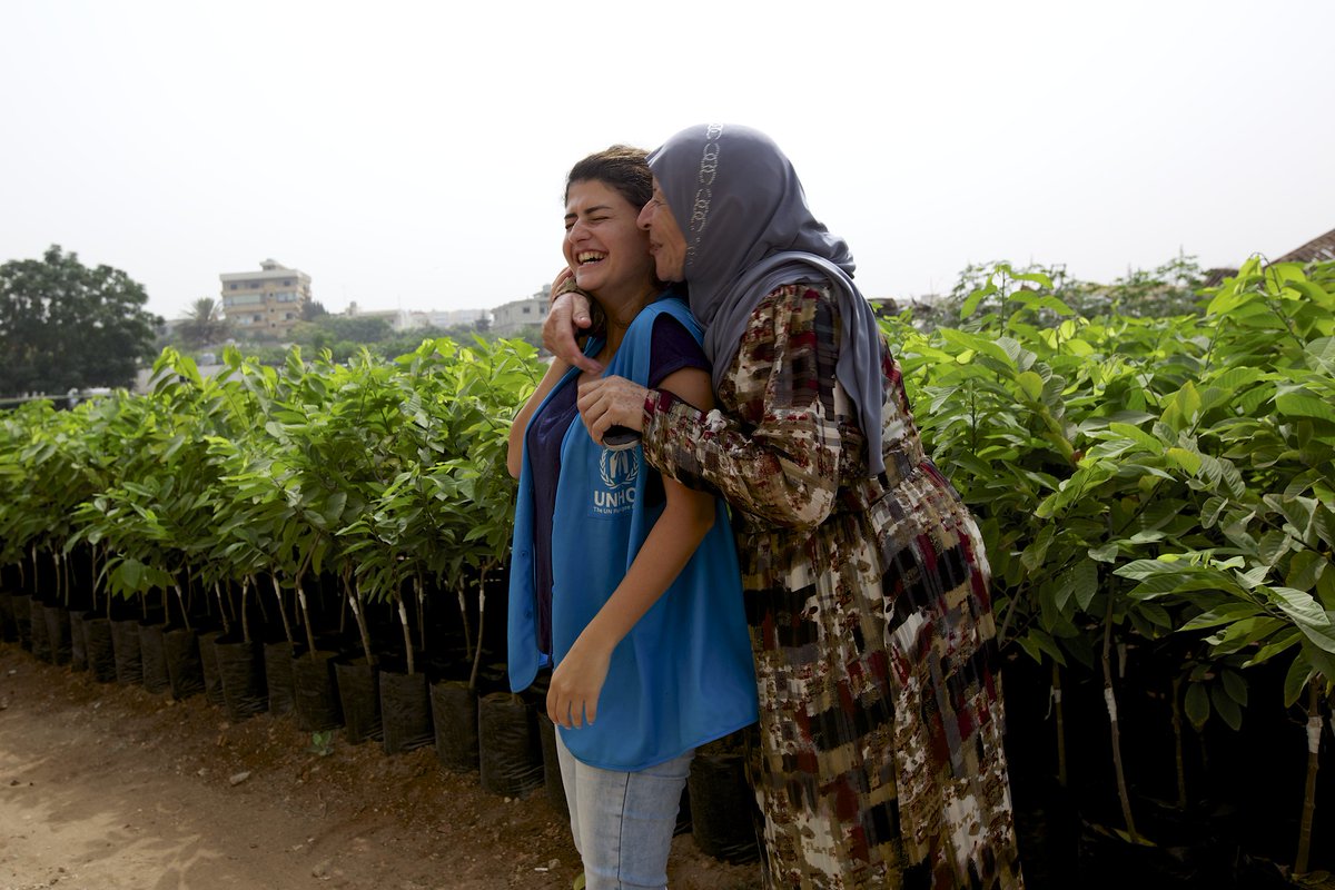 eu_echo's tweet photo. Today is Random Acts of #KindnessDay!
Now, more than ever, we should be lifting other people's spirits by performing good deeds. 🫂
What will you do today?
We will continue to deliver aid to people affected by conflict and disaster. 🤝🌎🇪🇺 https://t.co/7s93Oc4aXV