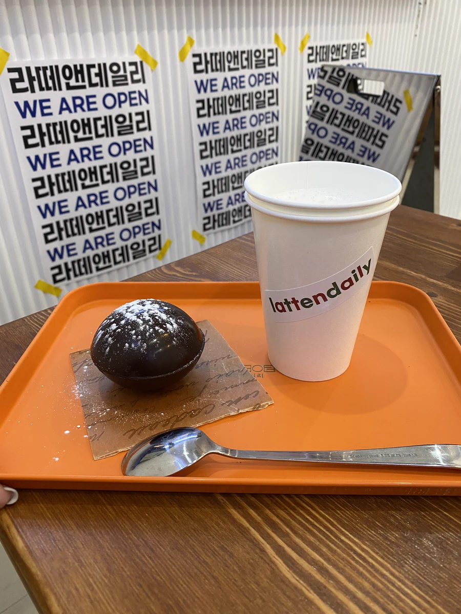 新大久保にあるコスメ＆カフェ『ラテアンドコス』に注目！1000円前後でコスメやアクセサリーが買えちゃう！！