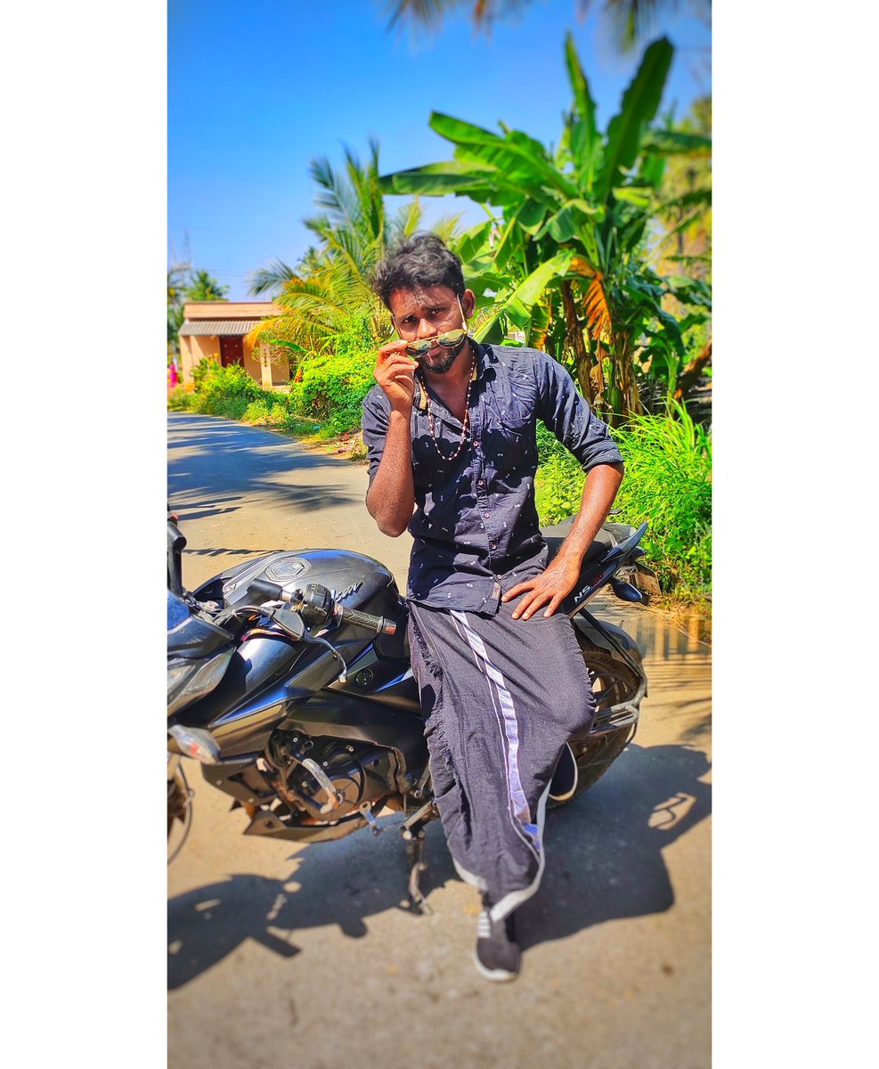 sathrudev's tweet photo. 😎😎Block lovers, single😍😍

#Sathrudev #mrbulb #blocklover  #single https://t.co/qkd48I0s5v
