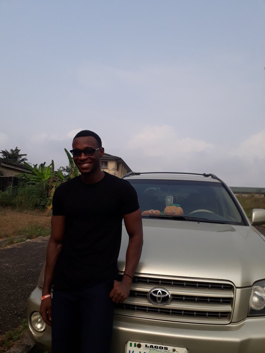 Chrizflex1's tweet photo. Wednesday got me feeling like a boss #ILWID #ILOVEWHATIDO contact @Nk_collections on IG for your quality wears https://t.co/diEBIQCzja