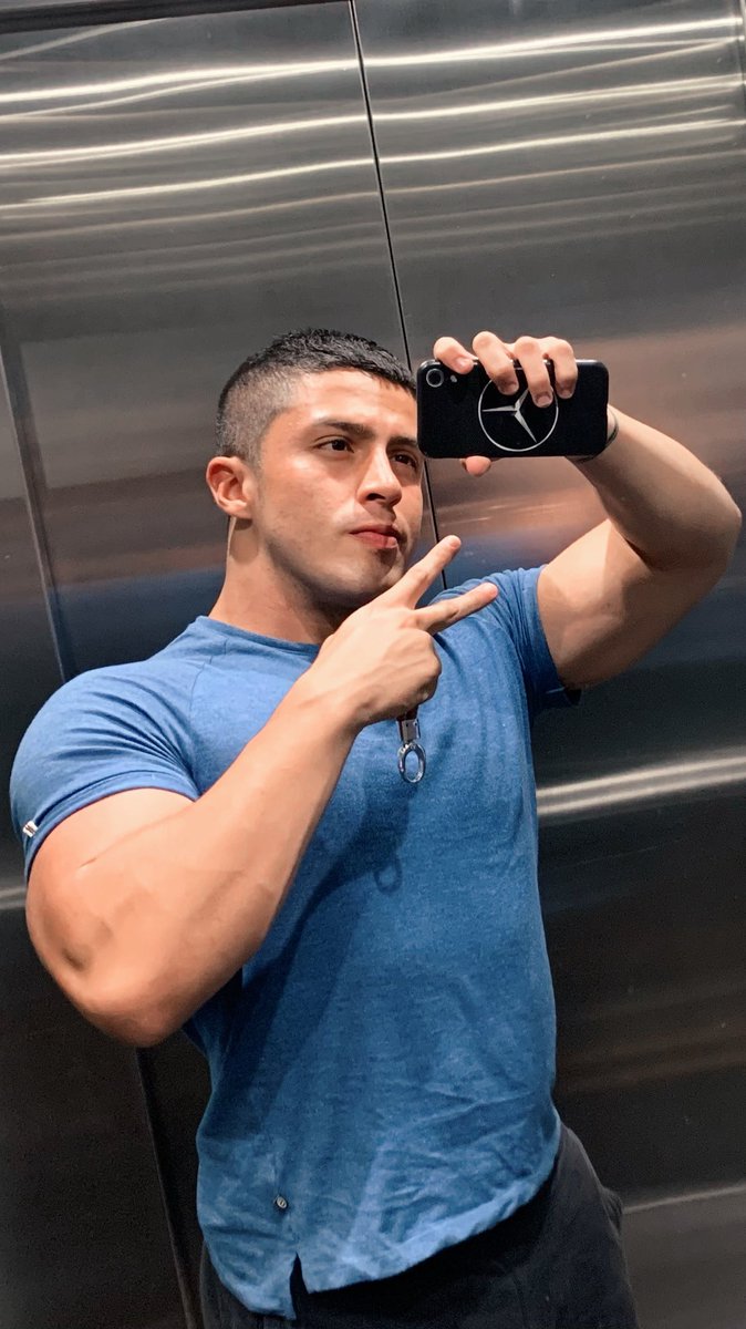 latino_cam's tweet photo. We are sure that @DanteF4F has muscles ONTOP of muscles! This stud loves to show off his perfect ass and massive cock! find him on https://t.co/kaWwGUKReX and see for yourself!
#MuscleStud #Colombian #MonsterDicks #MonsterAss #Lush2 #assplay #Partyshow #Cumfountain https://t.co/KXoDZsQFoV