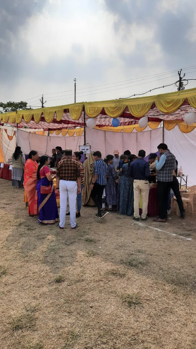 अकादमी में दिनांक 16.2.21 को बसंत मेला आयोजित किया गया जिसमें श्रीमती अरुणा मोहन राव, विशेष पुलिस महानिदेशक तथा श्रीमती अनुराधा शंकर शामिल हुईं। 
Basant Mela organized at MPPA on the occasion of Basant Panchmi. <a href="/DGP_MP/">DGP MP</a>