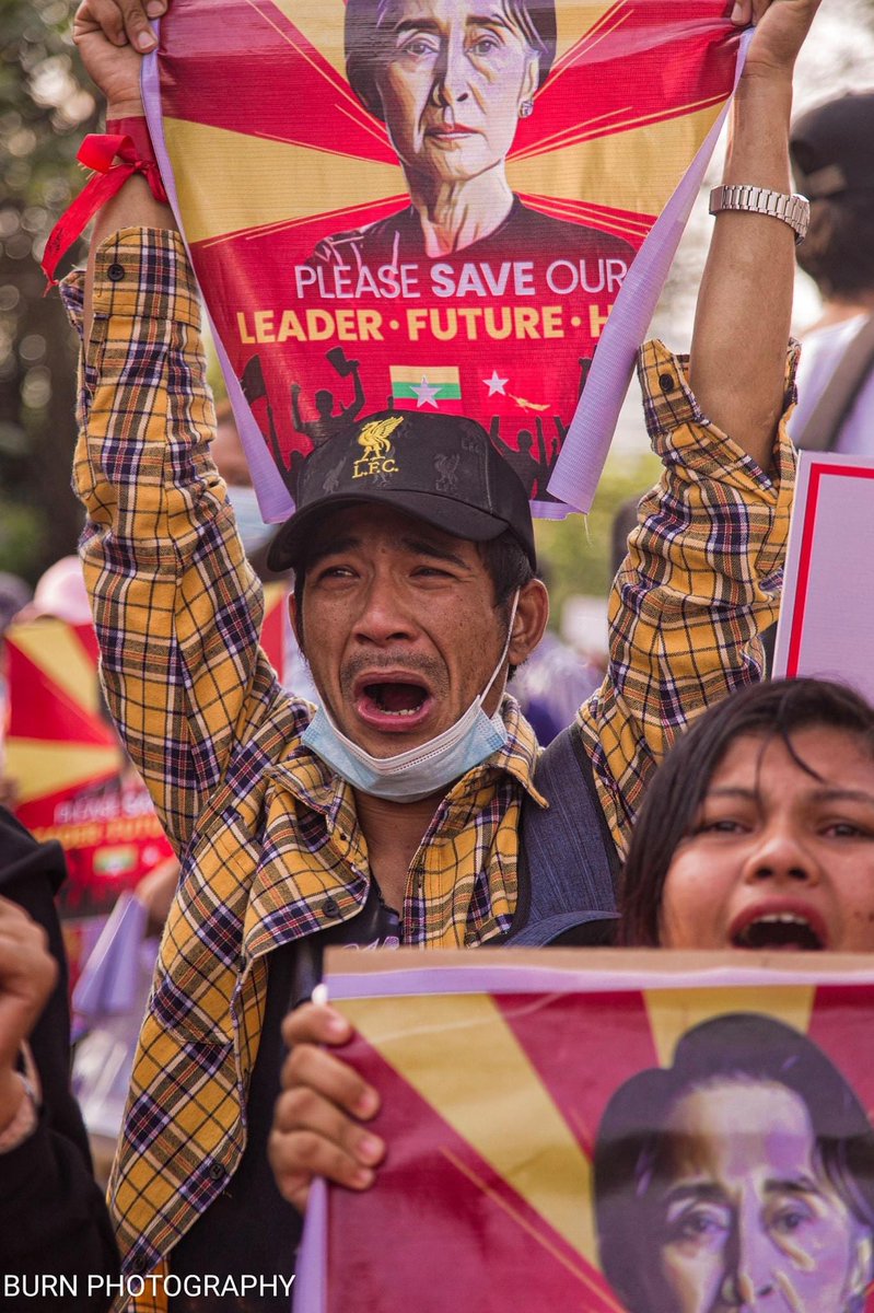 ပြည်သူ့မျက်ရည်နဲ့စားရတဲ့ထမင်းတွေအဆိပ်ဖြစ်ပါစေ ‼️‼️‼️
#WhatsHappeninglnMyanmar 
#SaveMyanmar