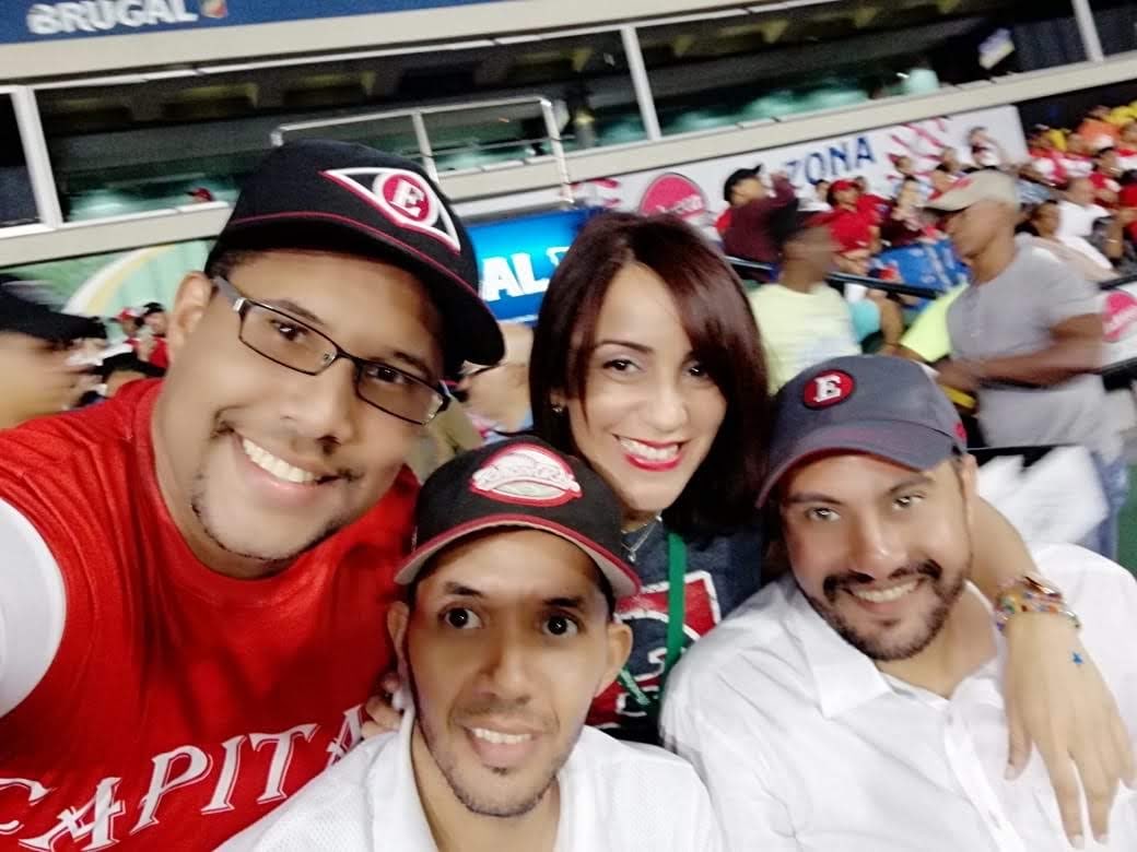Al que vea a uno de estos tigueres, rojitos como yo, díganles que los felicito en el #Centenario de nuestro ⁦<a href="/EscogidoBBClub/">𝐄𝐬𝐜𝐨𝐠𝐢𝐝𝐨 𝐁𝐚𝐬𝐞𝐛𝐚𝐥𝐥 𝐂𝐥𝐮𝐛</a>⁩ #delomio ⁦<a href="/DrTomate/">Luis Miguel Castillo</a>⁩ ⁦<a href="/duvergue/">Dr. Edwin A. Batista</a>⁩