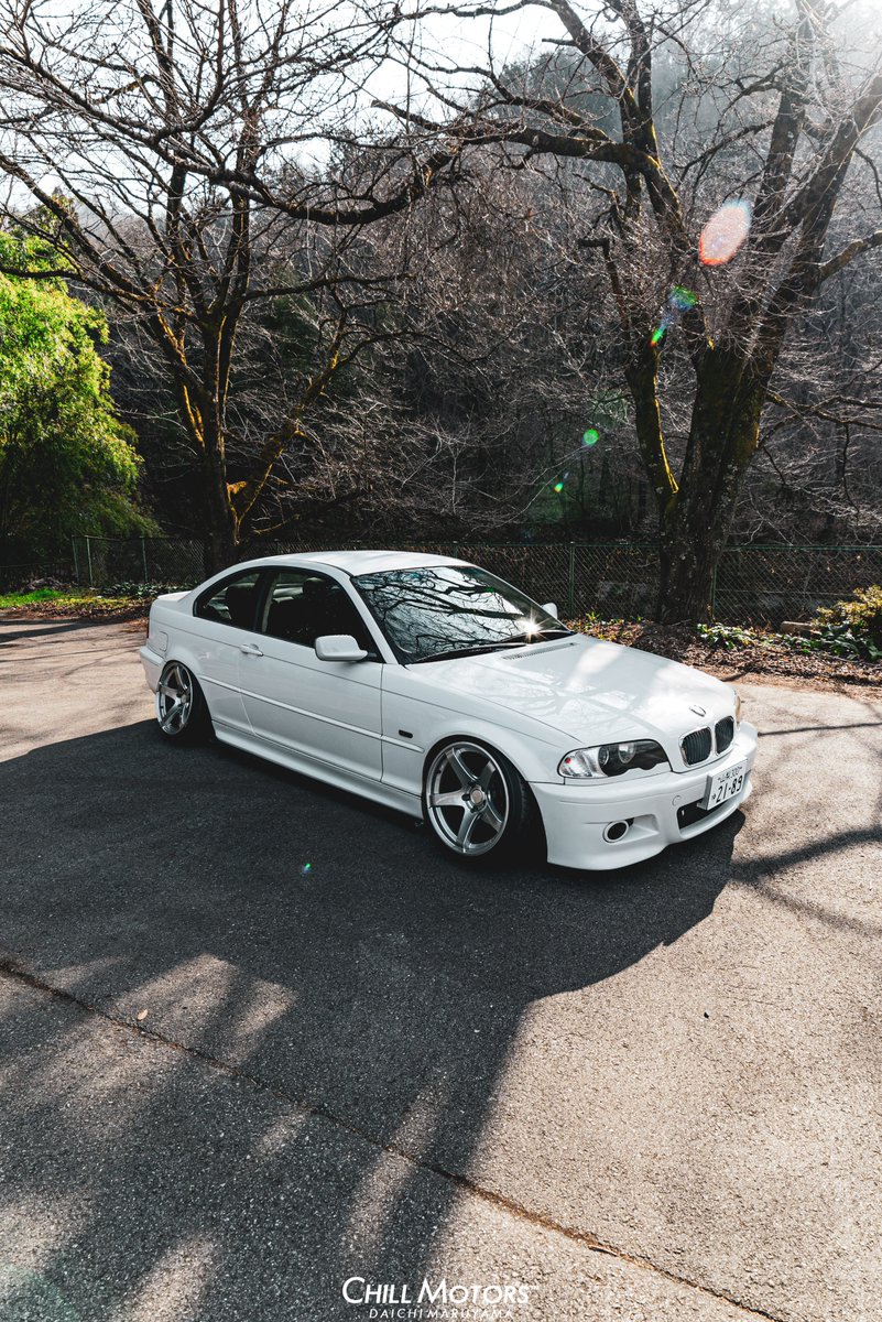 hyf925's tweet photo. BMW 後期(前期バンパー)
車検たっぷり
E46
左ハン MT 
140000km
￥600000らしい
#車売ります https://t.co/YM8yQU7Ngr