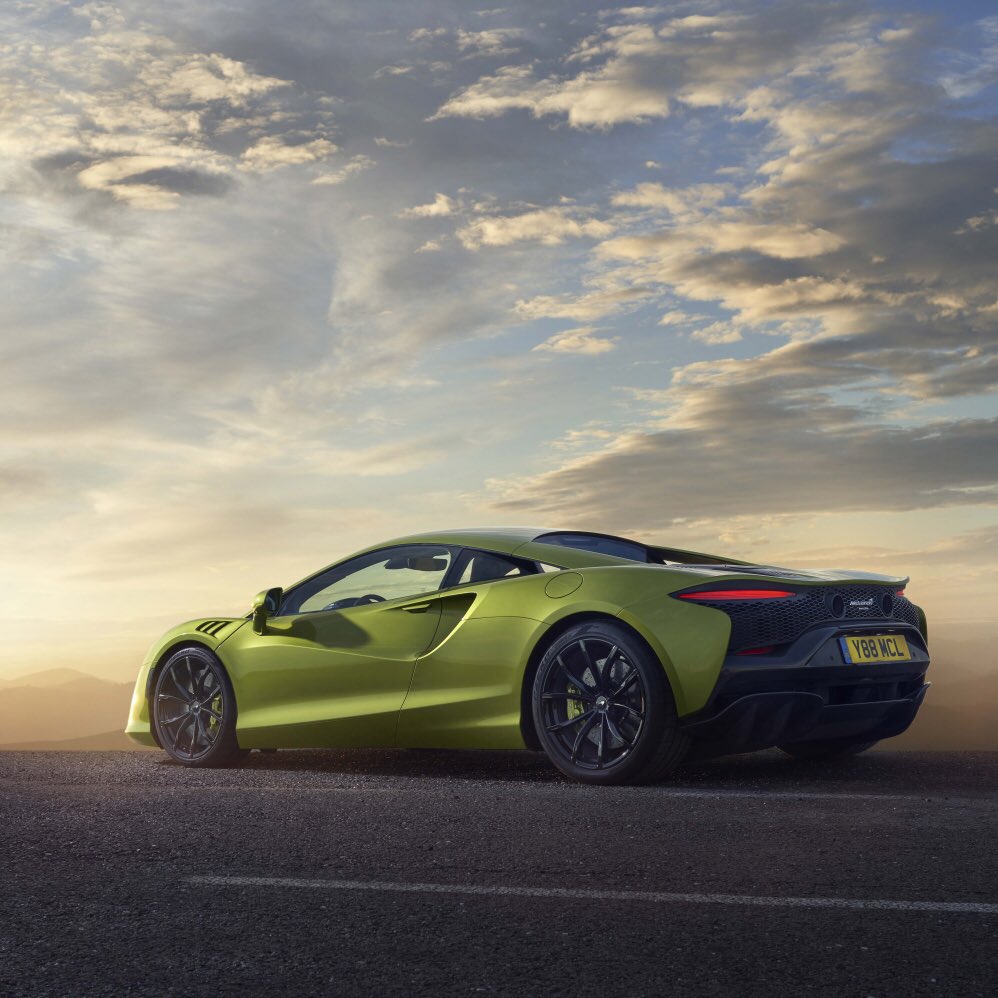 mr_fdl's tweet photo. McLaren Artura is finally here!
https://t.co/2IjBXZnDrY
Proud to be part of the Team!
#McLaren #McLarenArtura #Artura https://t.co/WPEHcJGVCP