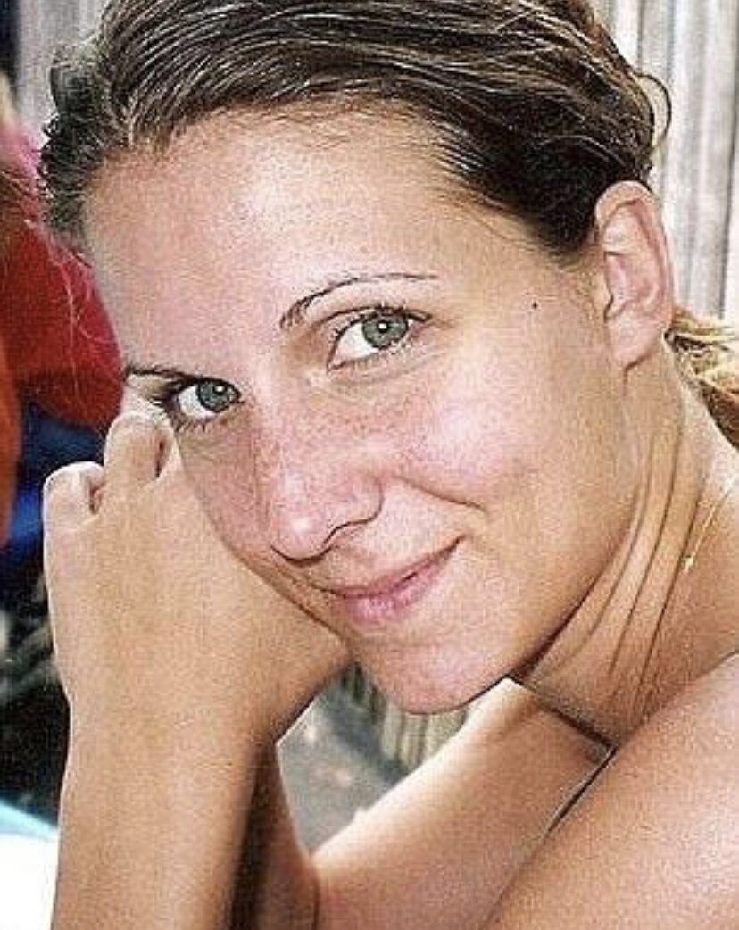 This is Shanna Goylar's vic, Cari Lea Farver, a 37yo expert coder and devoted mom & friend.Victim blaming? Over-the-top victim blaming, seeing that Golyar posed as Cari after the murder and acted as if “Cari” was a crazy stalker for three years.13a/