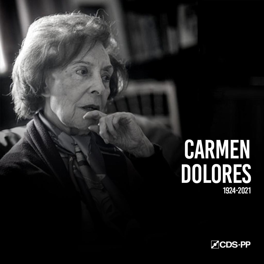 “O CDS lamenta profundamente a morte de Carmen Dolores, figura notável da cultura Portuguesa. Dona de uma voz inconfundível e de um talento ímpar, Carmen Dolores interpretou como ninguém os maiores vultos da literatura nacional e internacional(...)