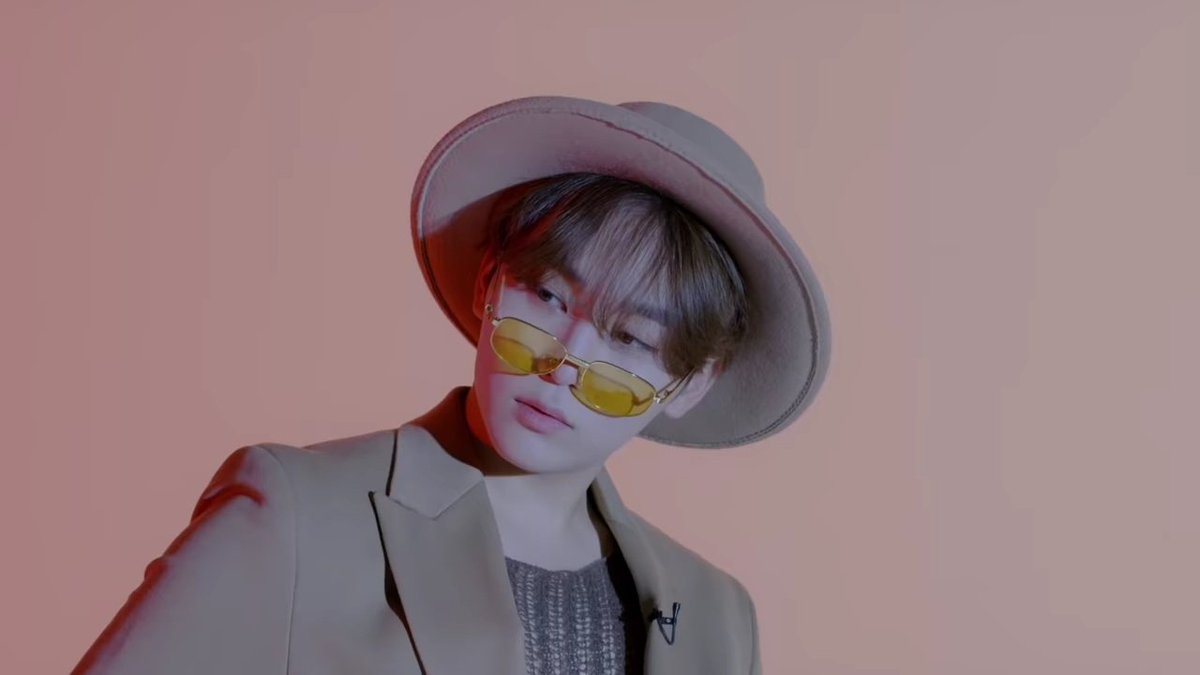 archive_kwan's tweet image. seungkwan ending up every models career