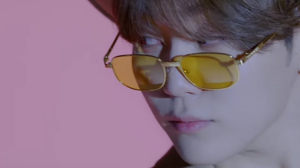 archive_kwan's tweet image. seungkwan ending up every models career