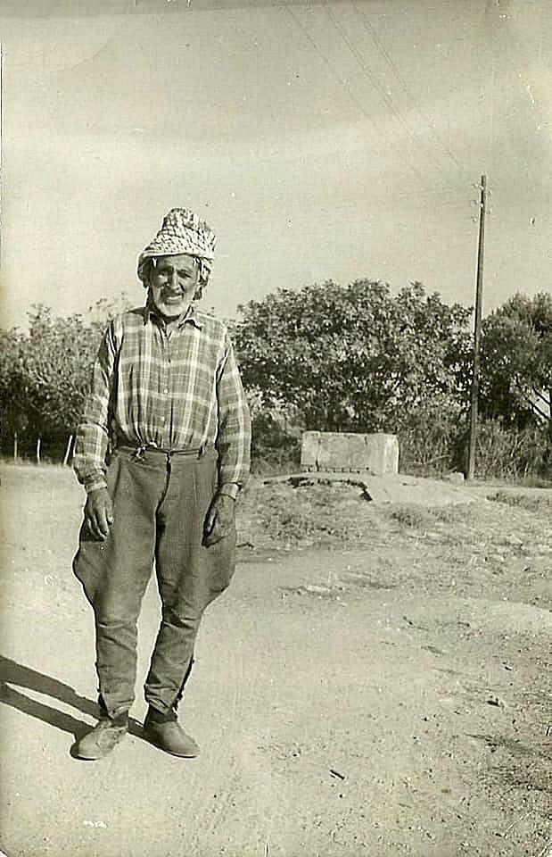 Buca Belenbaşı köyü 1920'li yıllarda çorlu köyünden göç edenlerin kurduğu düşünülen bir Yörük köyüdür. Köyün bilinen ilk ismi Belenköy'dür. Belen Yörük, dilinde yüksekte kalan yer  anlamına gelmektedir. Belenbaşı da çevresine göre yüksek bir noktada kurulmuştur.