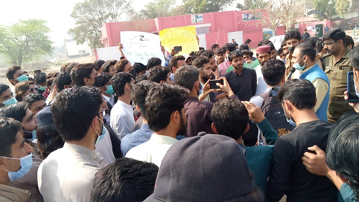 GhulamM78222891's tweet photo. We want justice @tnpasha #UeinsWantJustice https://t.co/oVOUtrxSBF