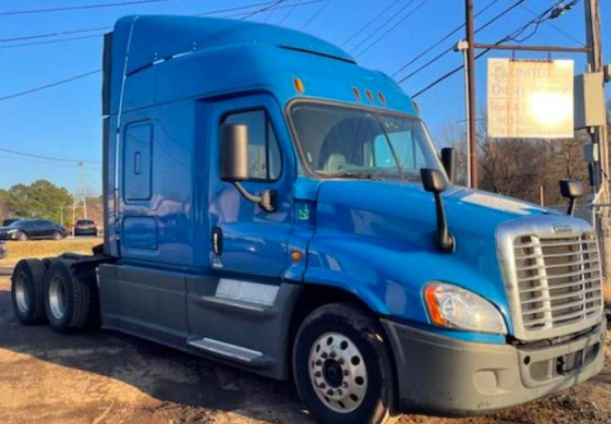 TTTExchange's tweet photo. Make an offer on this 2014 Freightliner before it is gone. Click the link to register.
https://t.co/UCBp5GNqsL
@AAofOO #logtistics #freight #freightmarket #truckers #trucker #trucking #truckerlife #truckinglife #supplychain #freightmanagement #transportation #fleetmanager https://t.co/KUwjaJovHd