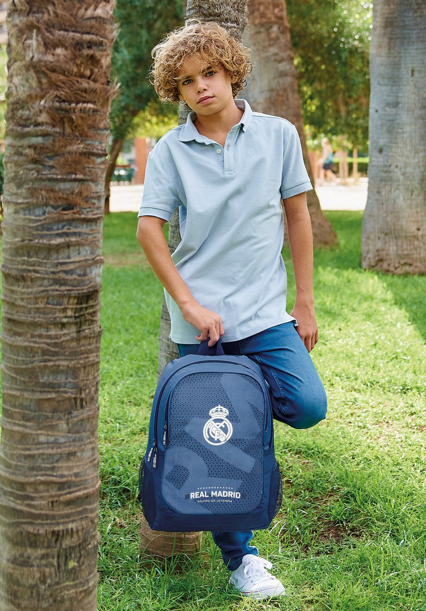 Safta1908's tweet photo. Hacia tiempo que no os enseñábamos nuestras colecciones de fútbol 🥅⚽️ Por eso, hoy hemos querido pasarnos por aquí para comunicaros que nuestra nueva colección Real Madrid ‘’Leyenda’’ ya está disponible⚽️🤩 https://t.co/dUgvmkLcFx