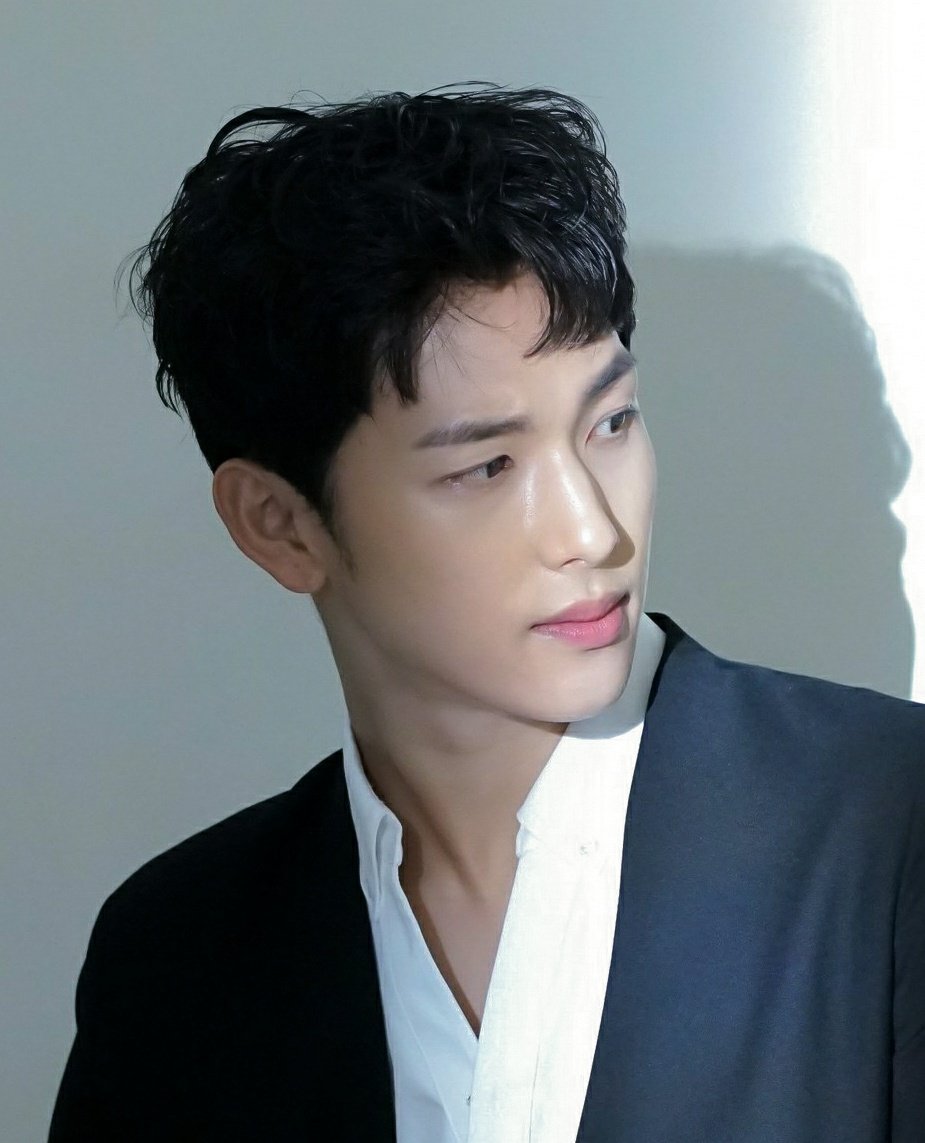 kdramagod's tweet image. coming soon 🔜