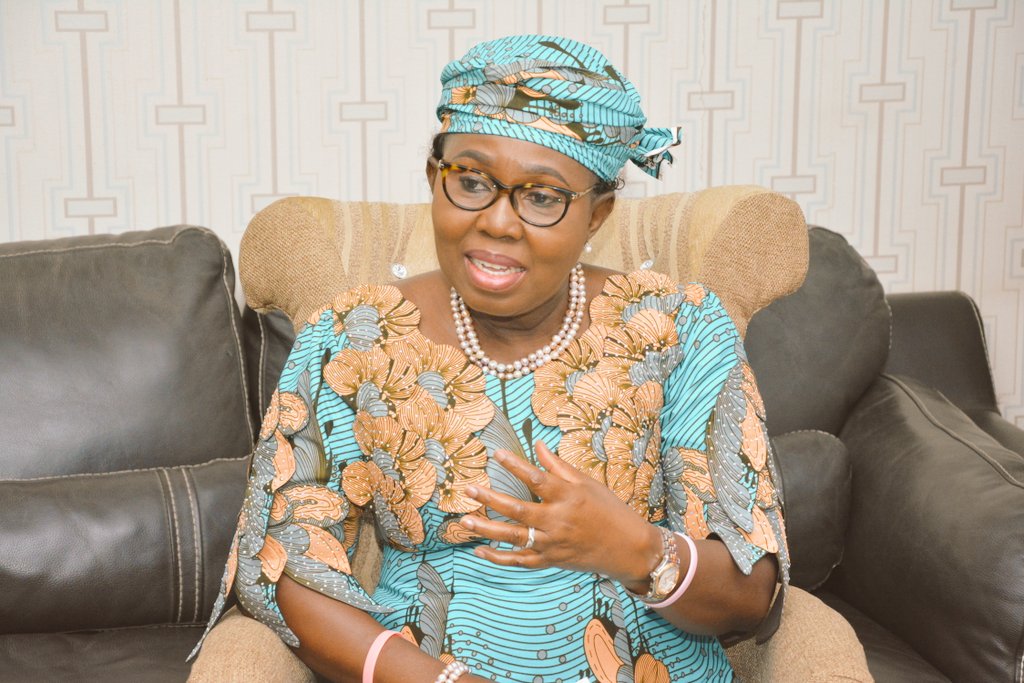Saheed_Ibrahim1's tweet photo. The First Lady of Ondo state joins the #BeLikeNgoziChallenge
And she did it so well.
Today, she spoke on her initiatives in Ondo state and in general, the impacts on women, girls and the society at large.
My Take: Women and girls can BE-MORE
@floondo
#BEMORE
#BRECAN https://t.co/gQ2PEJ0N6e