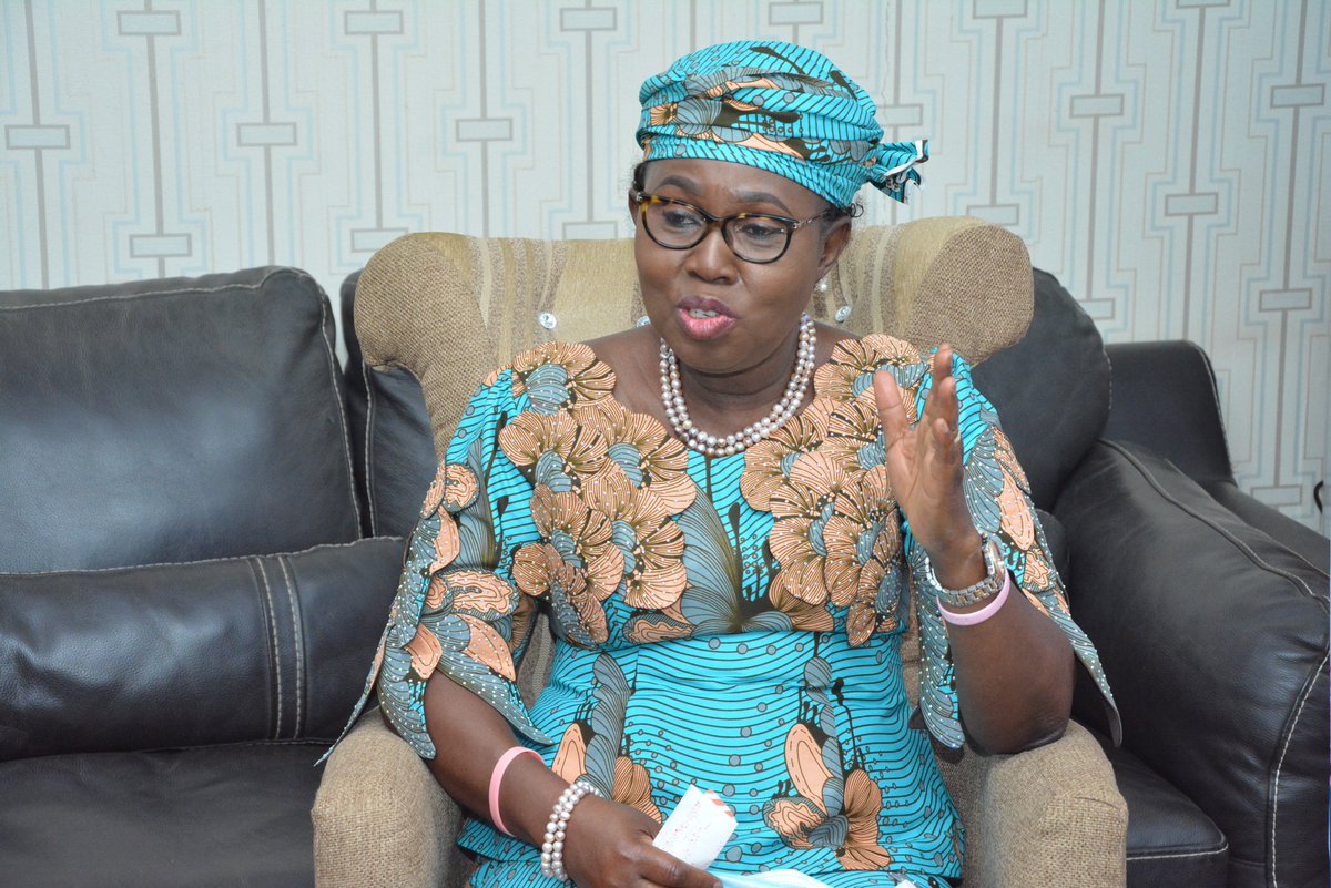 Saheed_Ibrahim1's tweet photo. The First Lady of Ondo state joins the #BeLikeNgoziChallenge
And she did it so well.
Today, she spoke on her initiatives in Ondo state and in general, the impacts on women, girls and the society at large.
My Take: Women and girls can BE-MORE
@floondo
#BEMORE
#BRECAN https://t.co/gQ2PEJ0N6e