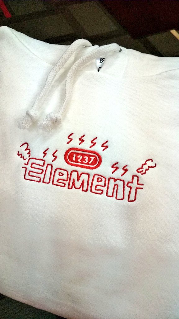 nikoh_refre's tweet photo. やりまーす！（@elegantwataraiがやってと言うのでw）
／
🎁#プレゼントキャンペーン
フォロー&amp;リツイートでニコーリフレグッズが当たる！
＼
抽選で5名様にプレゼント！

1️⃣@nikoh_refre をフォロー
2️⃣このツイートをRTで応募完了
（引用RTも可）
※応募期間は2/28まで

今回ご用意したグッズは↓↓↓ https://t.co/5goozabbM5