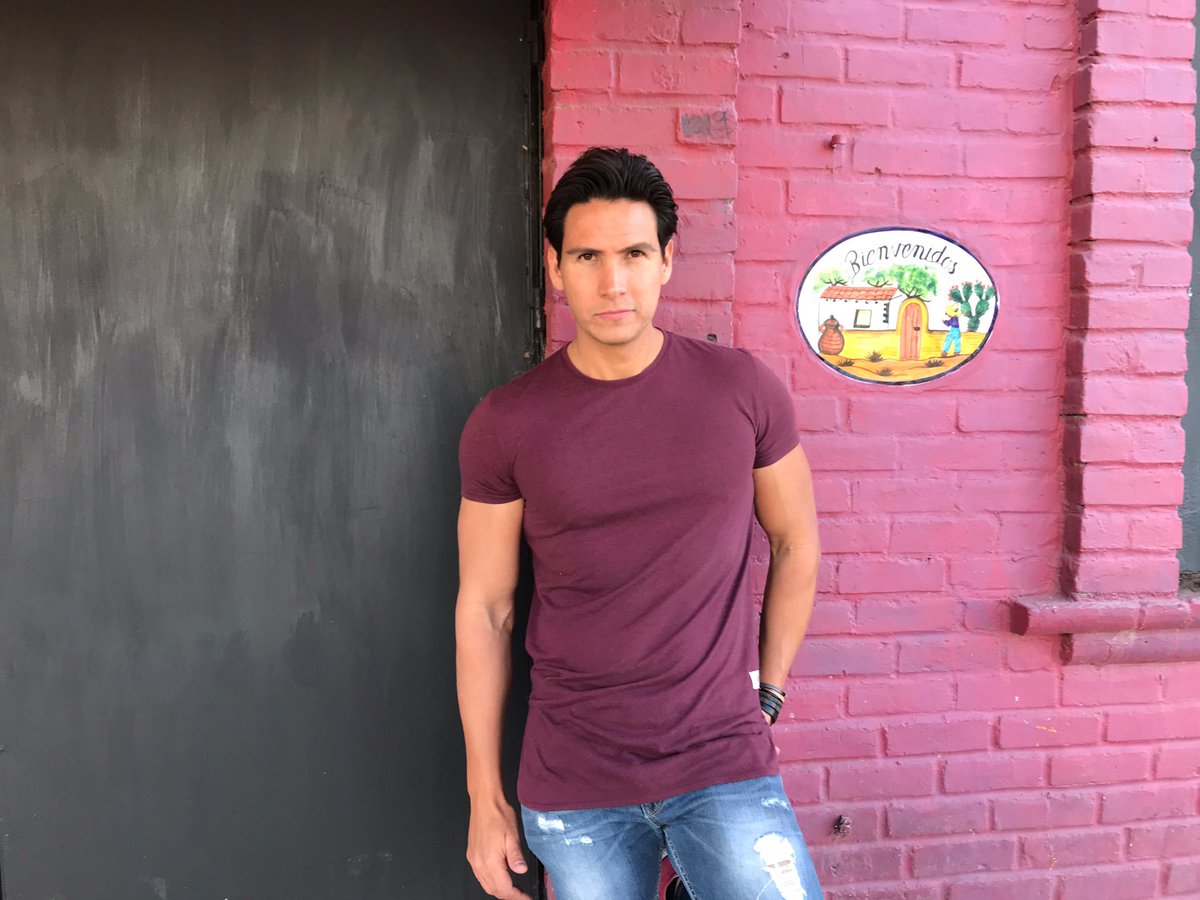 davidvargasmx's tweet photo. Ombligo de la Semana “Feliz Miércoles”.

Ya muy pronto mi nuevo disco. Mi gente bonita y maravillosa cuento con su apoyo!!!

#DavidVargas
#nuevodisco
#proximolanzamiento https://t.co/GkciFMi607