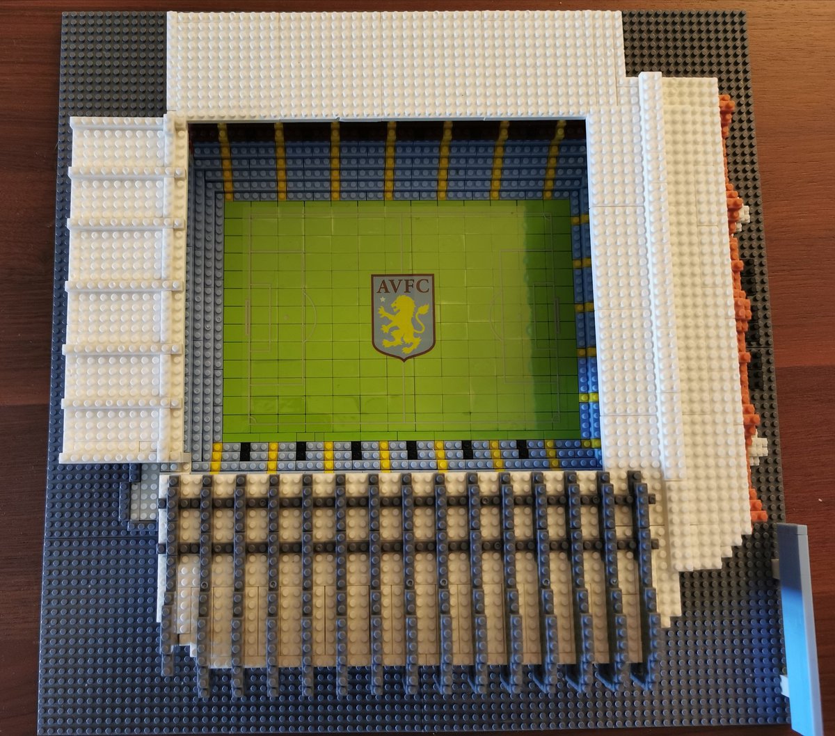 hogso's tweet image. And more