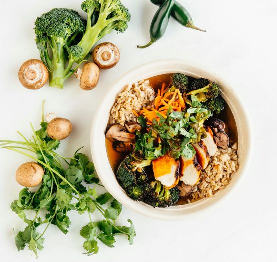 CascadeOverlook's tweet photo. Spice up your life at Zoup! with their Spicy Chicken & Brocolli Broth Bowl.
#chili #macncheese #ExperienceCascades #soup #Zoup #salad #cascadesoverlook #loudouncounty #meetmeintheplaza @ZoupEatery https://t.co/OhupgaVFIS