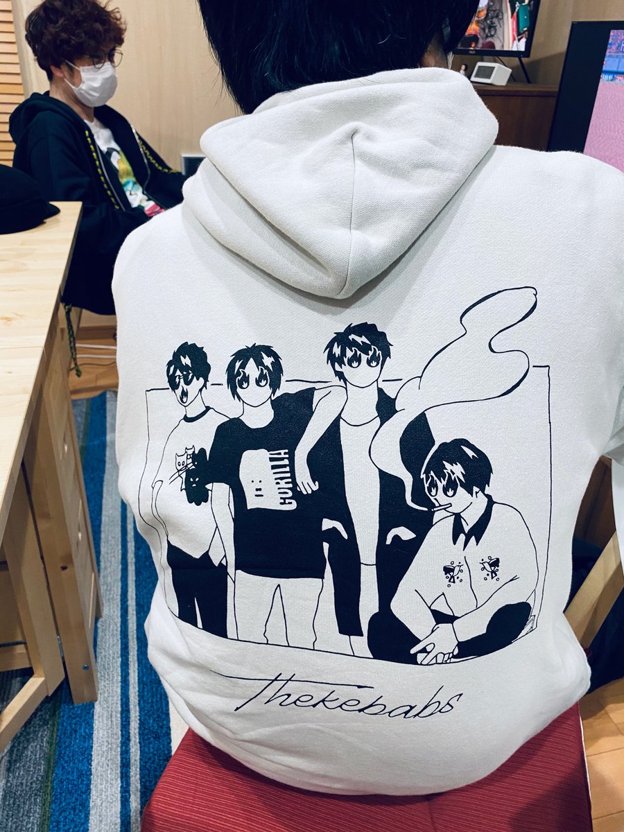 THE KEBABS IKASHITERUパーカー XL 恐竜あらわる パーカー - THE KEBABS official online shop ミュージシャン