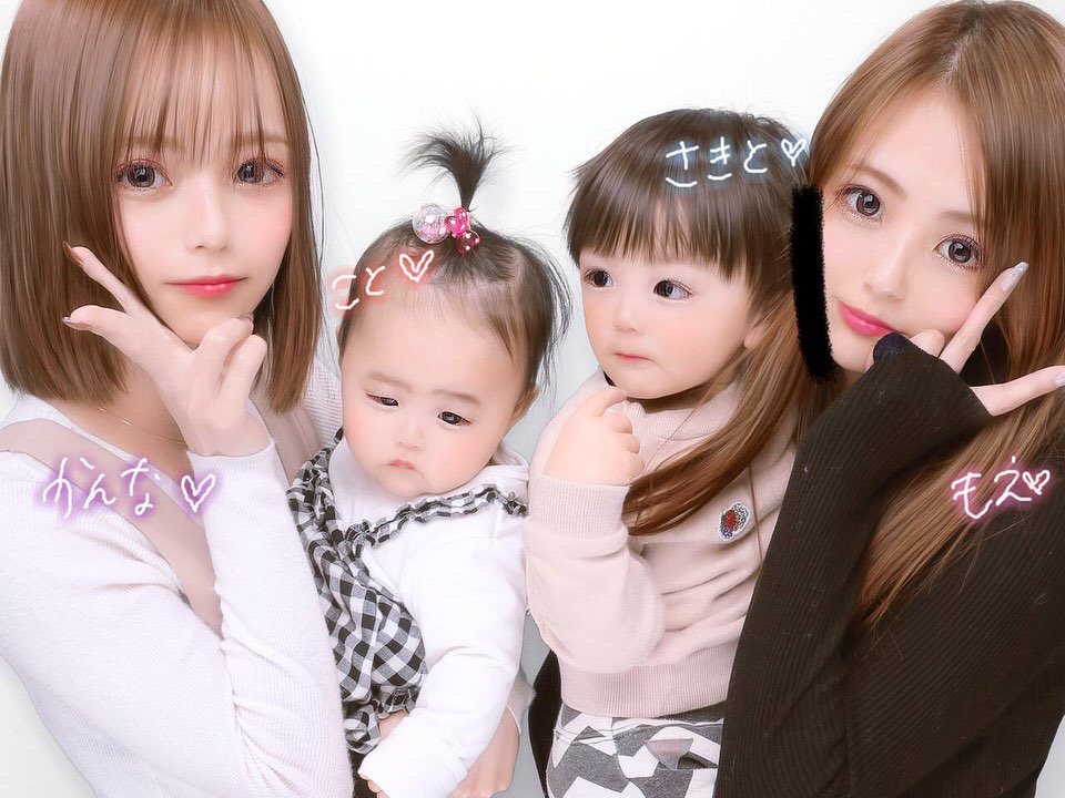 _000710's tweet photo. 琴さん初めてのプリで全然目開こうとしないの面白い😂www
ふぁみりー♡ https://t.co/sv9V9Lnvnc