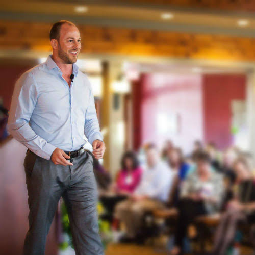 I interviewed guests, got on other podcasts, did speaking events, wrote articles, and more.But the truth was I still didn’t have a business.It cost me more money to keep the podcast going than I was making from my online work.Even though I keynoted conferences, I was broke