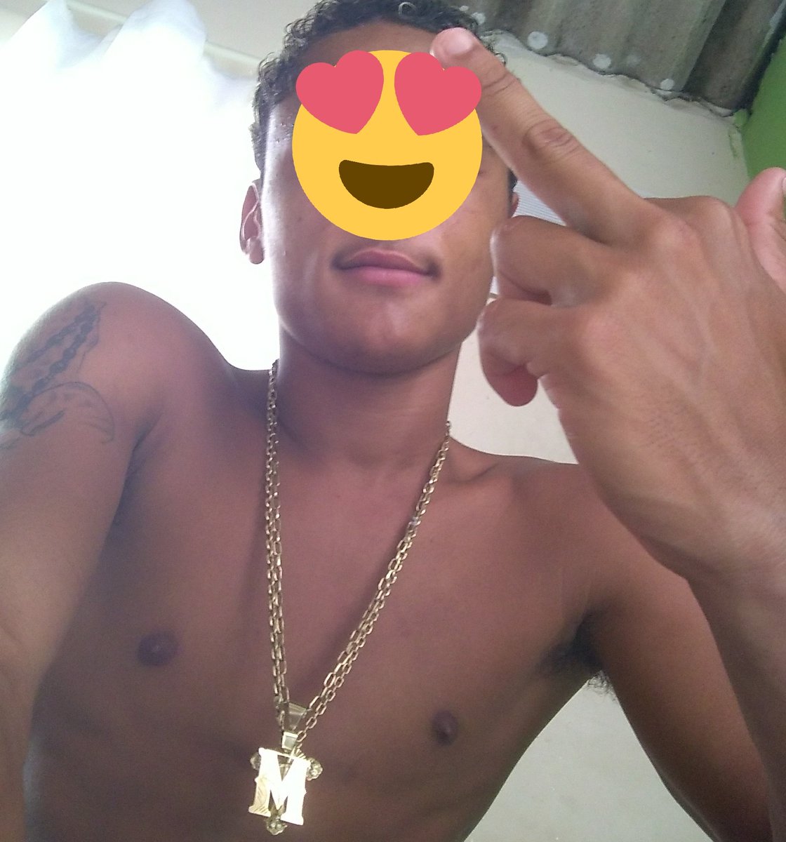 Faixa1557's tweet photo. Foda-se Os Falsos 🖕🙈🚩🥋♥️ https://t.co/eDhzQ38Peg