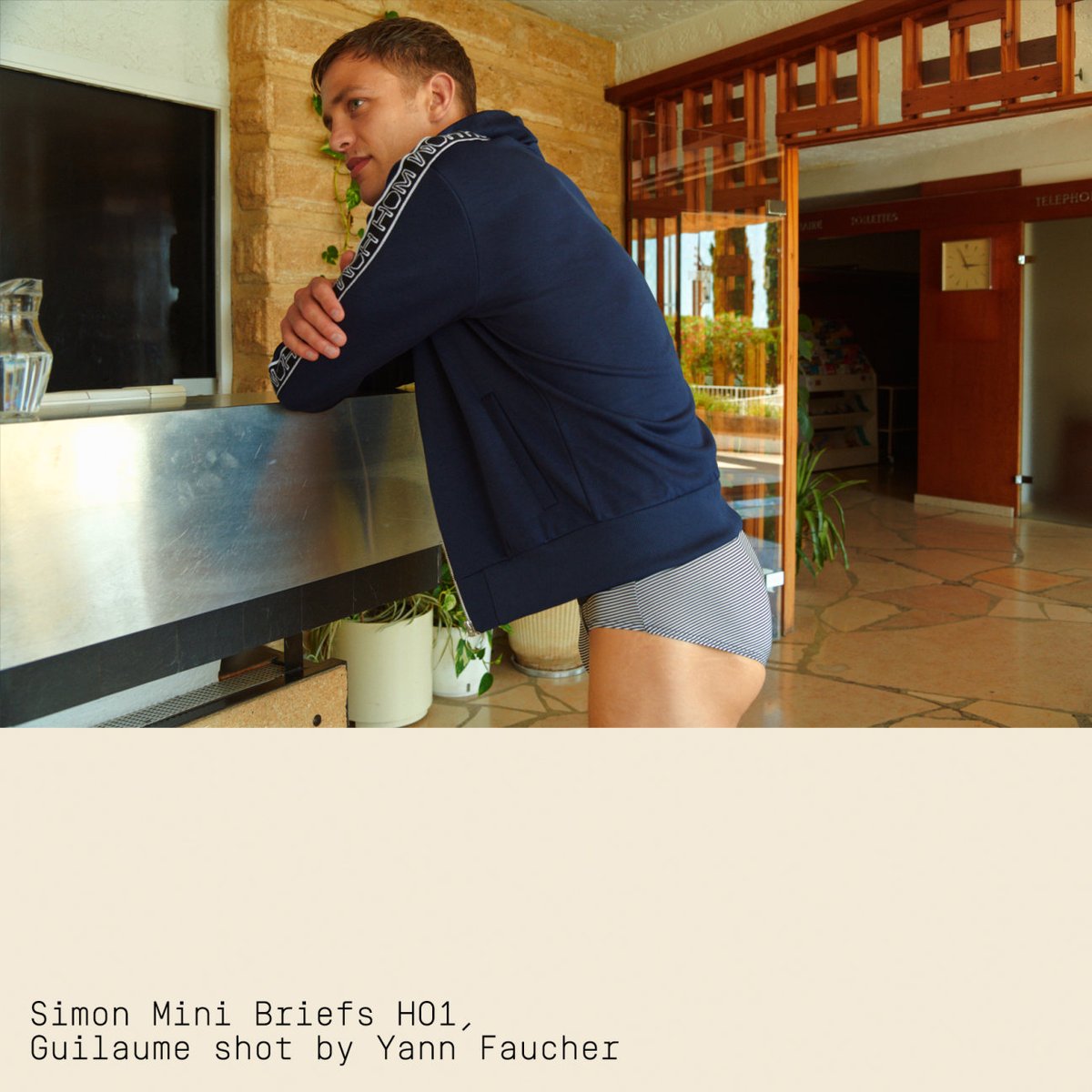 Our little pinkie says sales are still going on...
HOM FW20 - Photography : Yann Faucher Model : Guillaume Babouin Creative Direction : Atelier Franck Durand⁣⁣⁣⁣⁣⁣⁣⁣⁣⁣⁣⁣⁣⁣⁣⁣⁣⁣
swll.to/HtRdGC